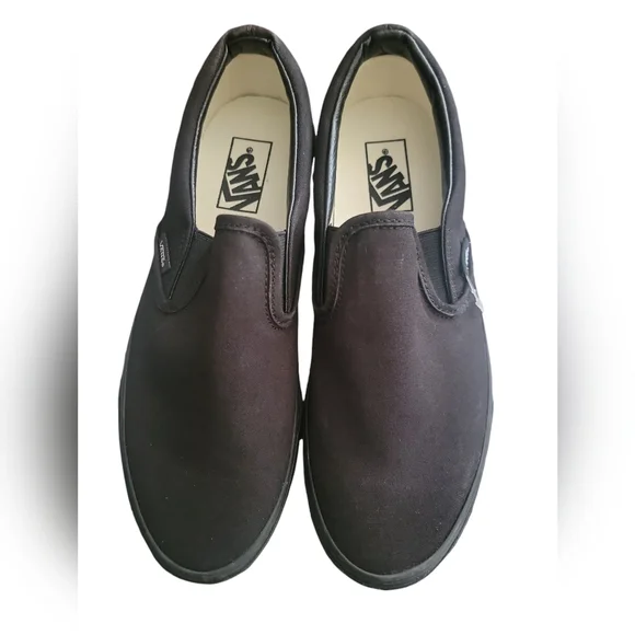 Vans Men's Classic Slip On Sneaker Size 9 New without Box. Never Worn - Picture 2 of 6